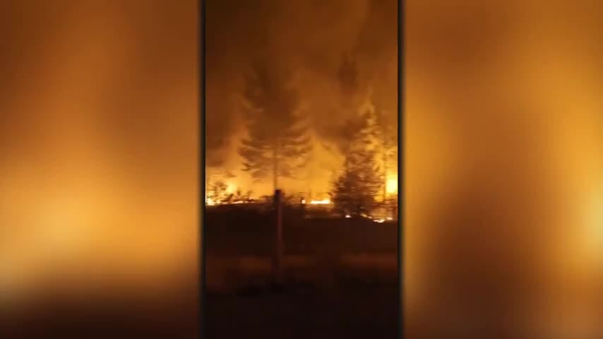 Incendio en Coronel sigue sin control
