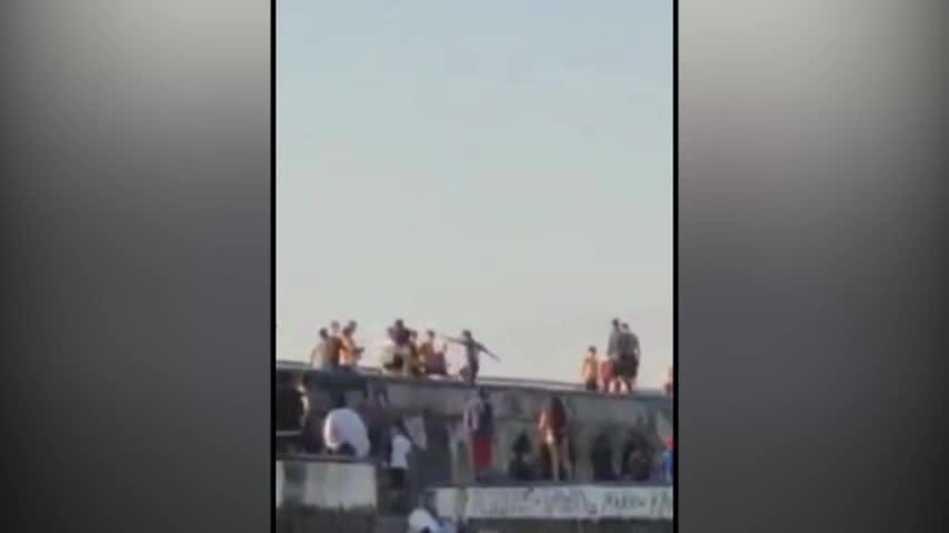 Dos violentas riñas se registraron en el balneario municipal de Antofagasta