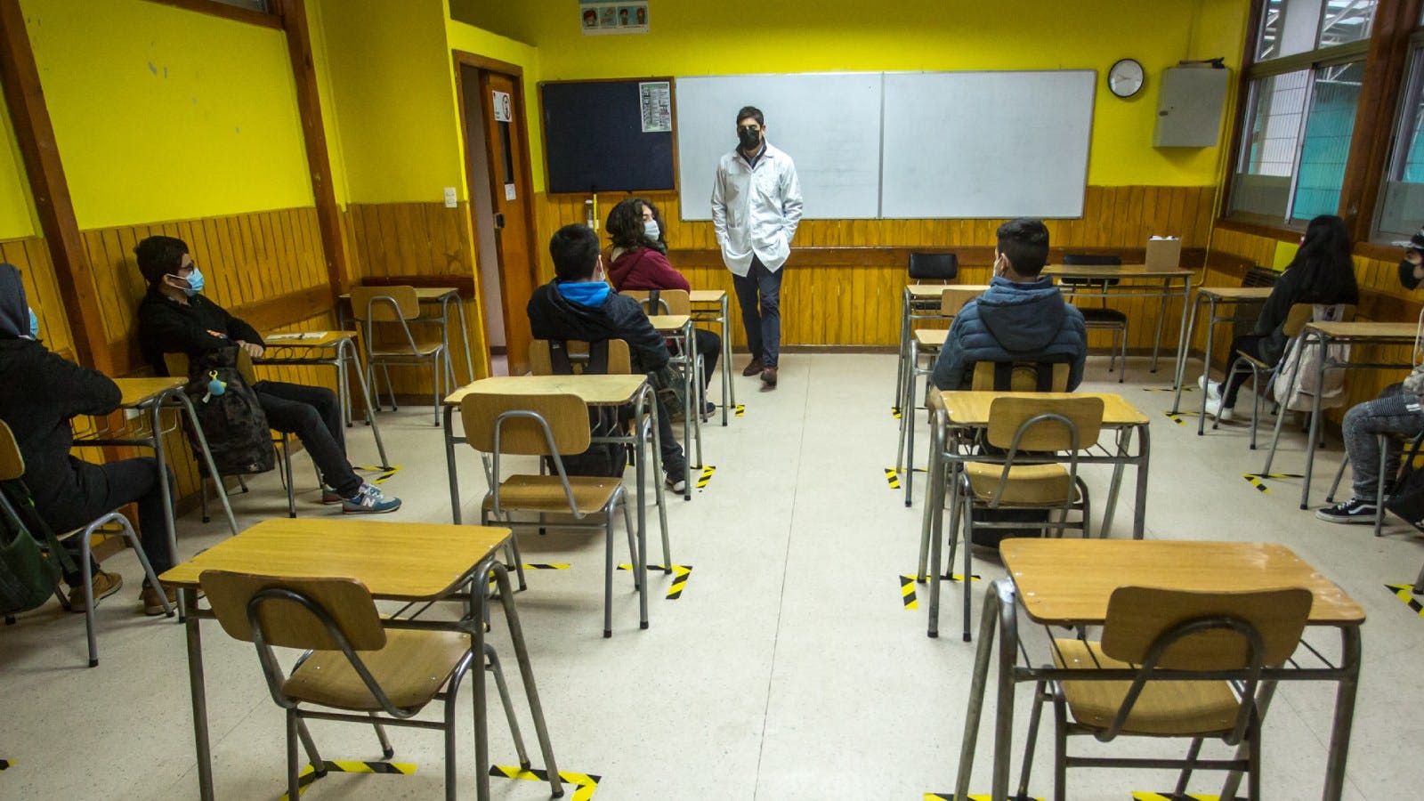 Colegio de Profesores; Tenemos que avanzar en un cambio de modelo educativo