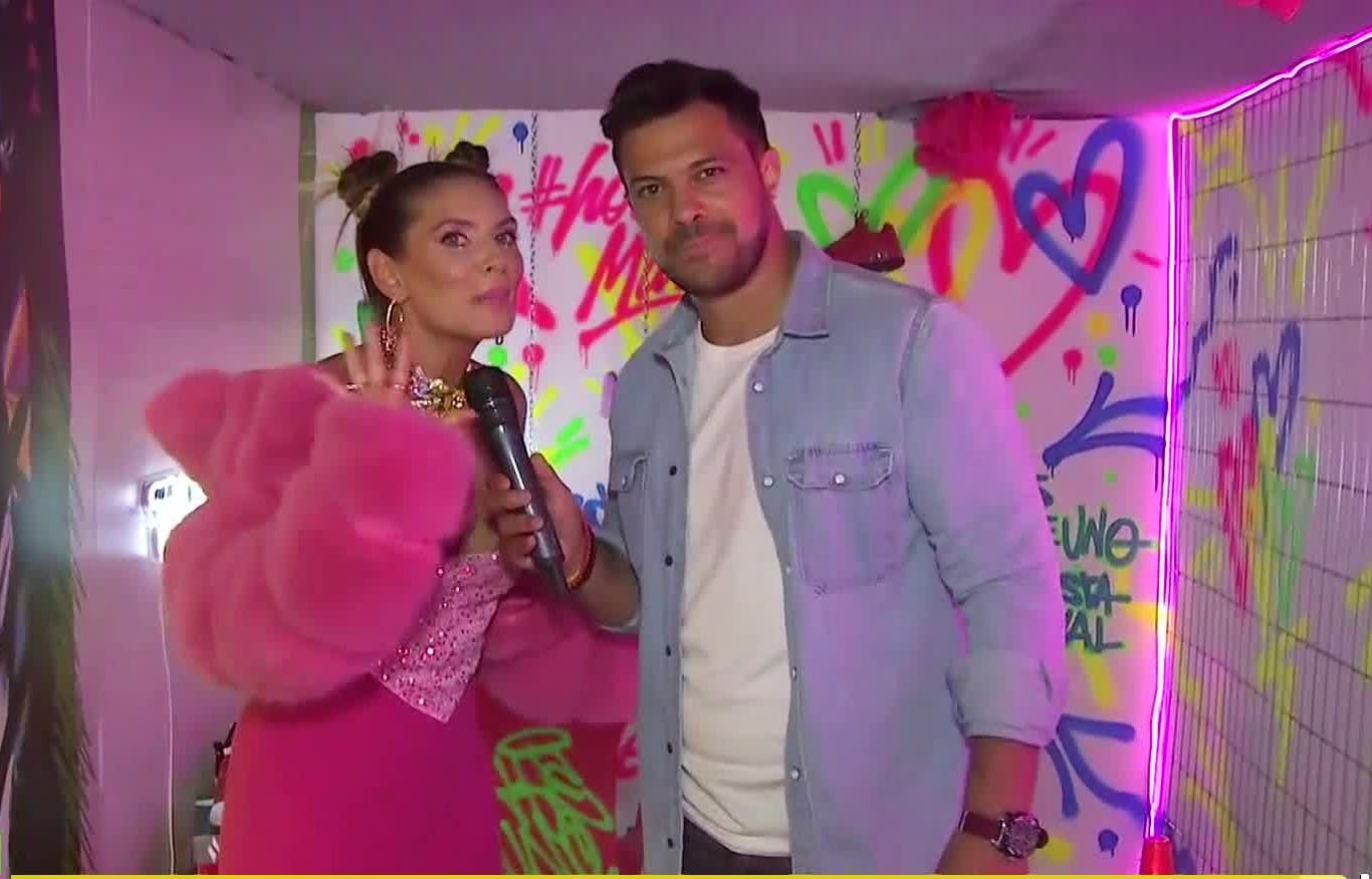 Simón Oliveros en la previa de Christina Aguilera con Skechers
