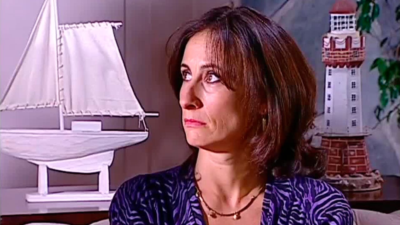 La esposa del sr. Simón | Viuda Alegre - T1E5