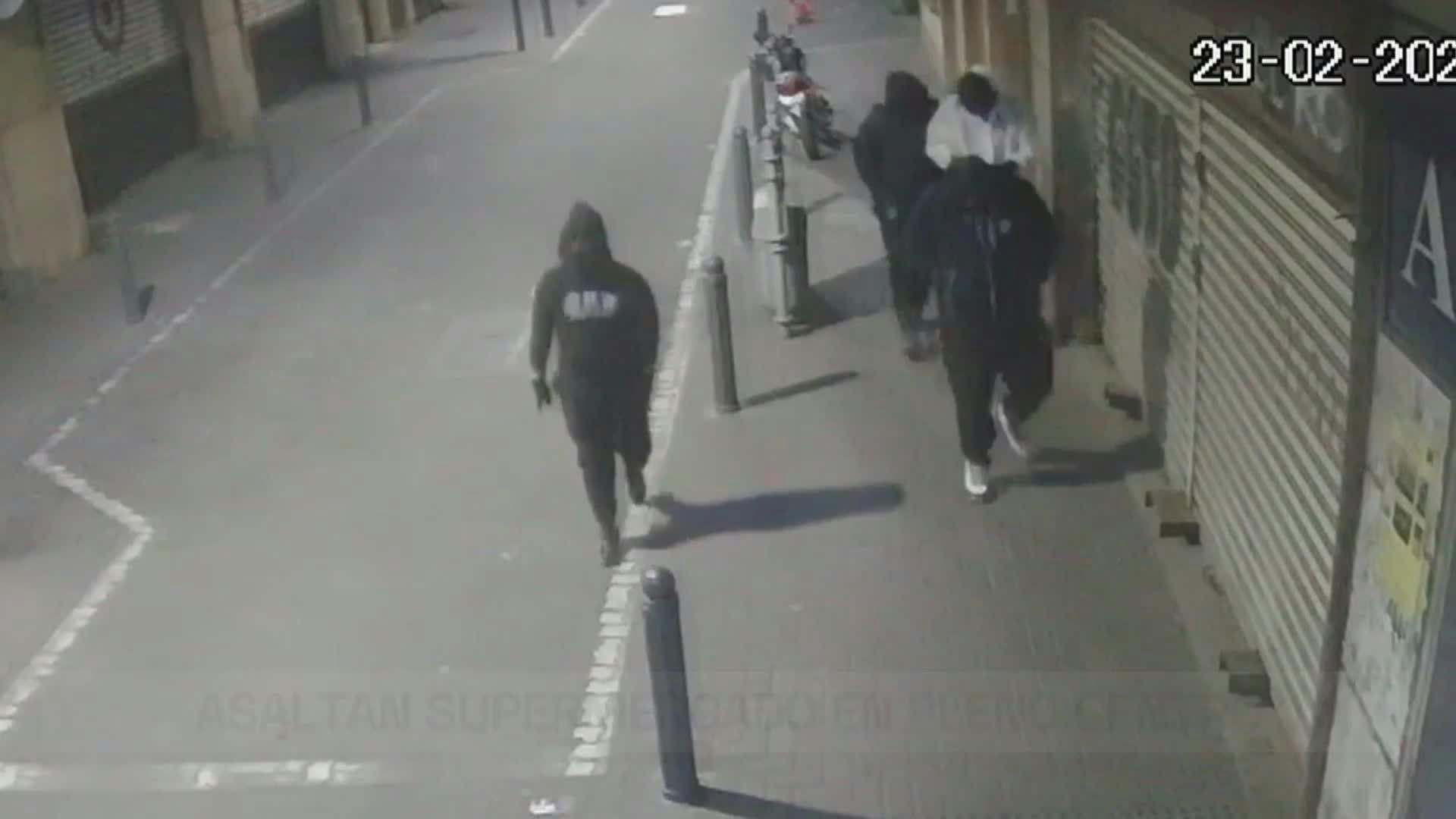Terror en asalto a céntrico supermercado
