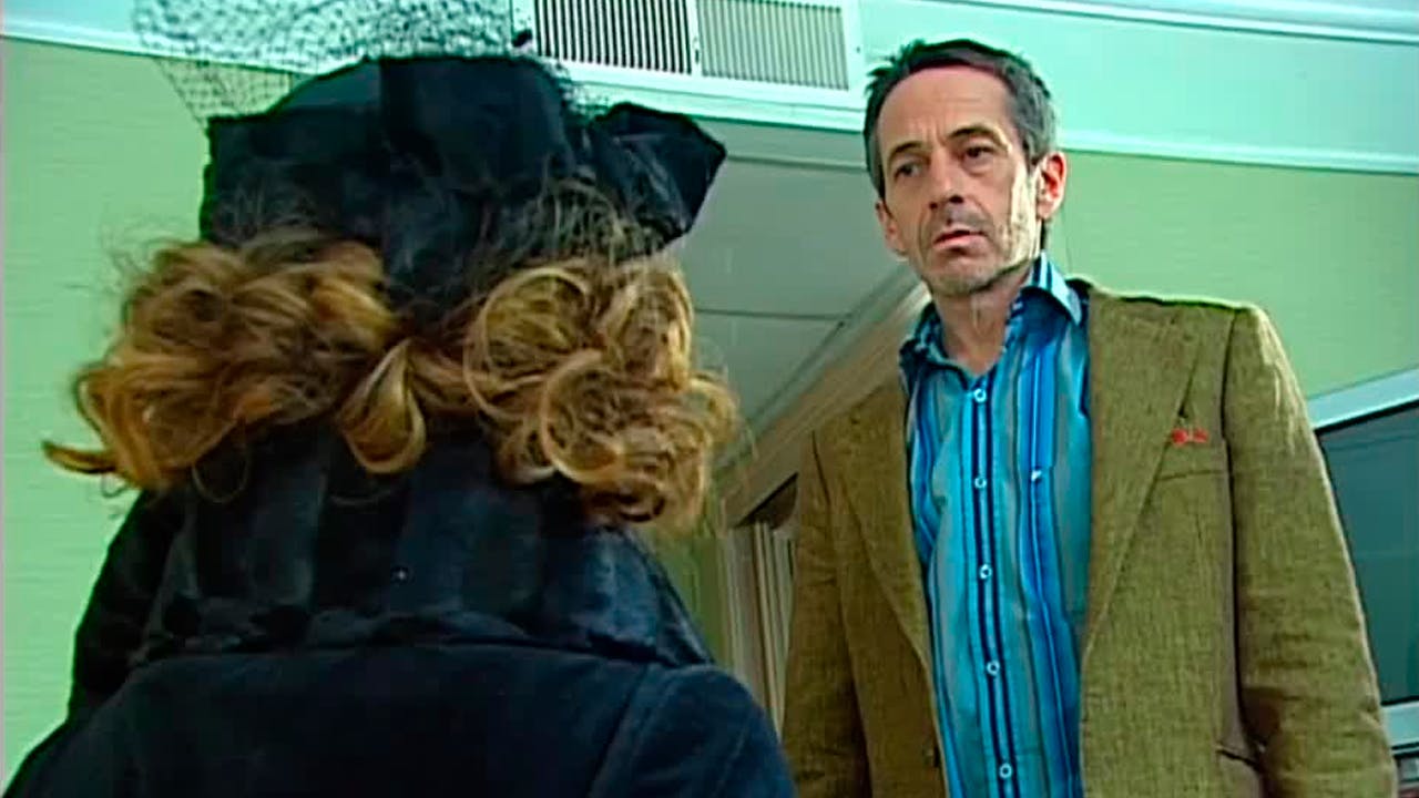Melinka y yo fuimos amantes | Viuda alegre - T1E86