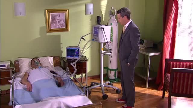 Gonzalo quiere despertar a pells | Los exitosos Pells - T1E56