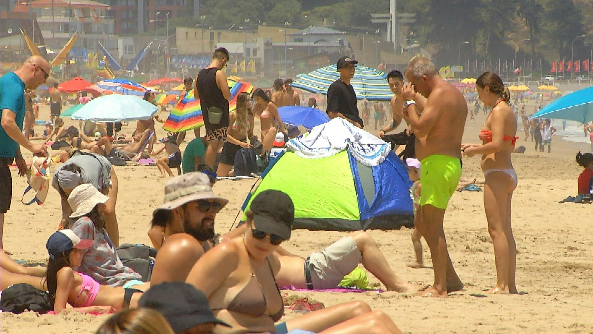 Turistas aprovechan los últimos instantes para disfrutar el verano 2023