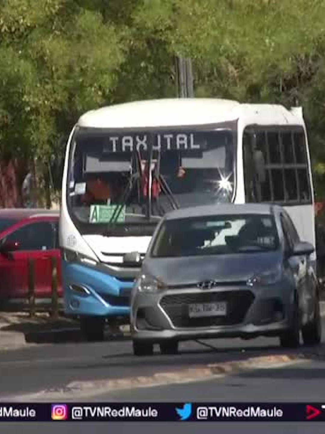 Solo la mitad de los buses están circulando