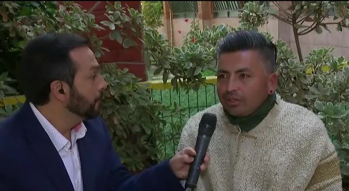 Apoderados han acampado dos noches en un colegio para conseguir un cupo para sus hijos