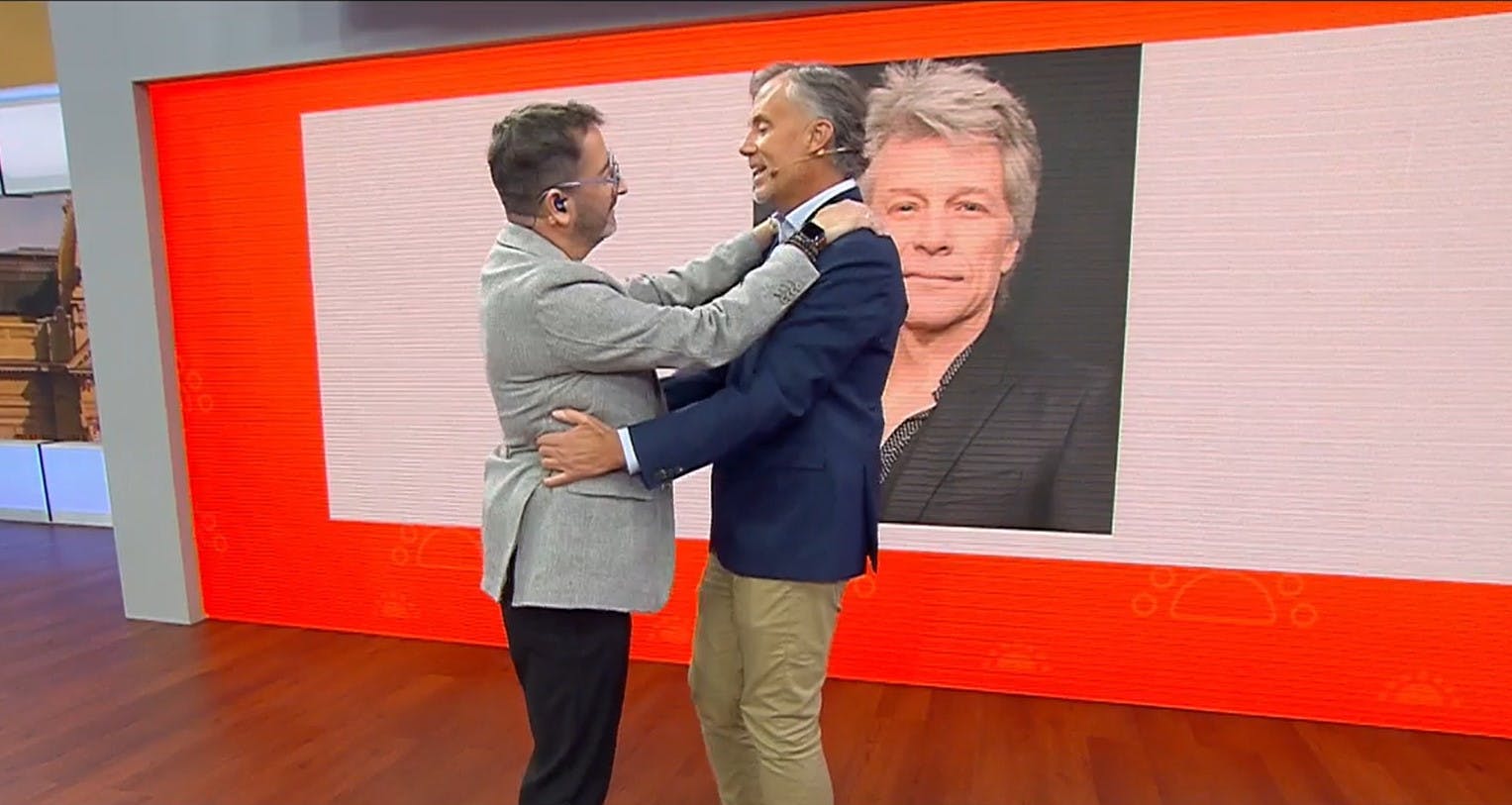 Eduardo Fuentes y Felipe Vidal nos enseñan a bailar un lento