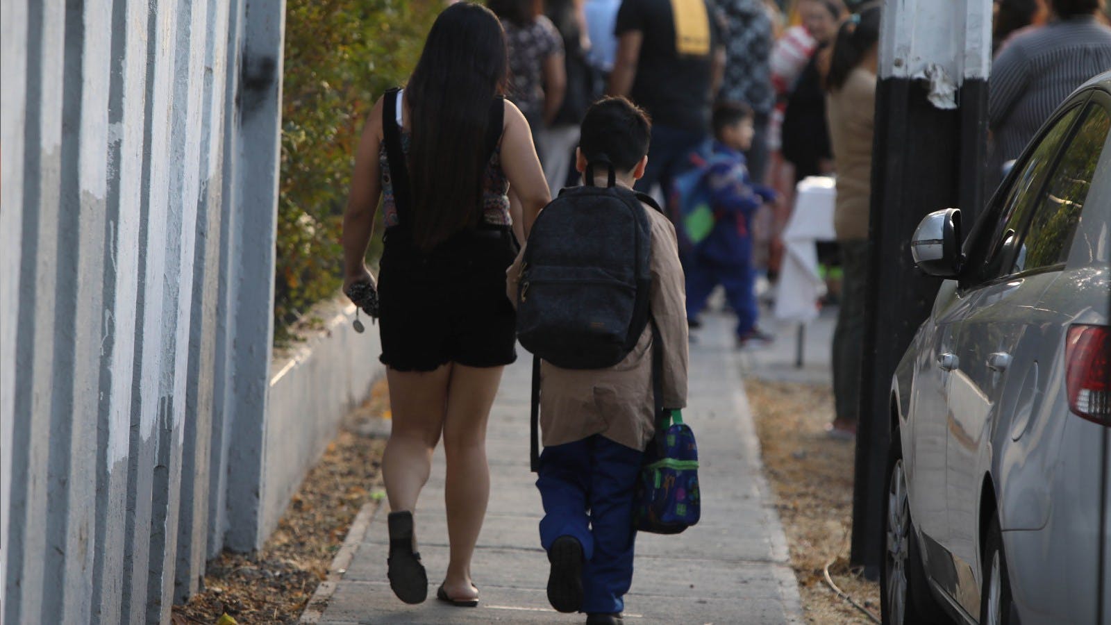 Santiago reduce cupos en sus colegios: Queremos un número de alumnos por profesor más razonable