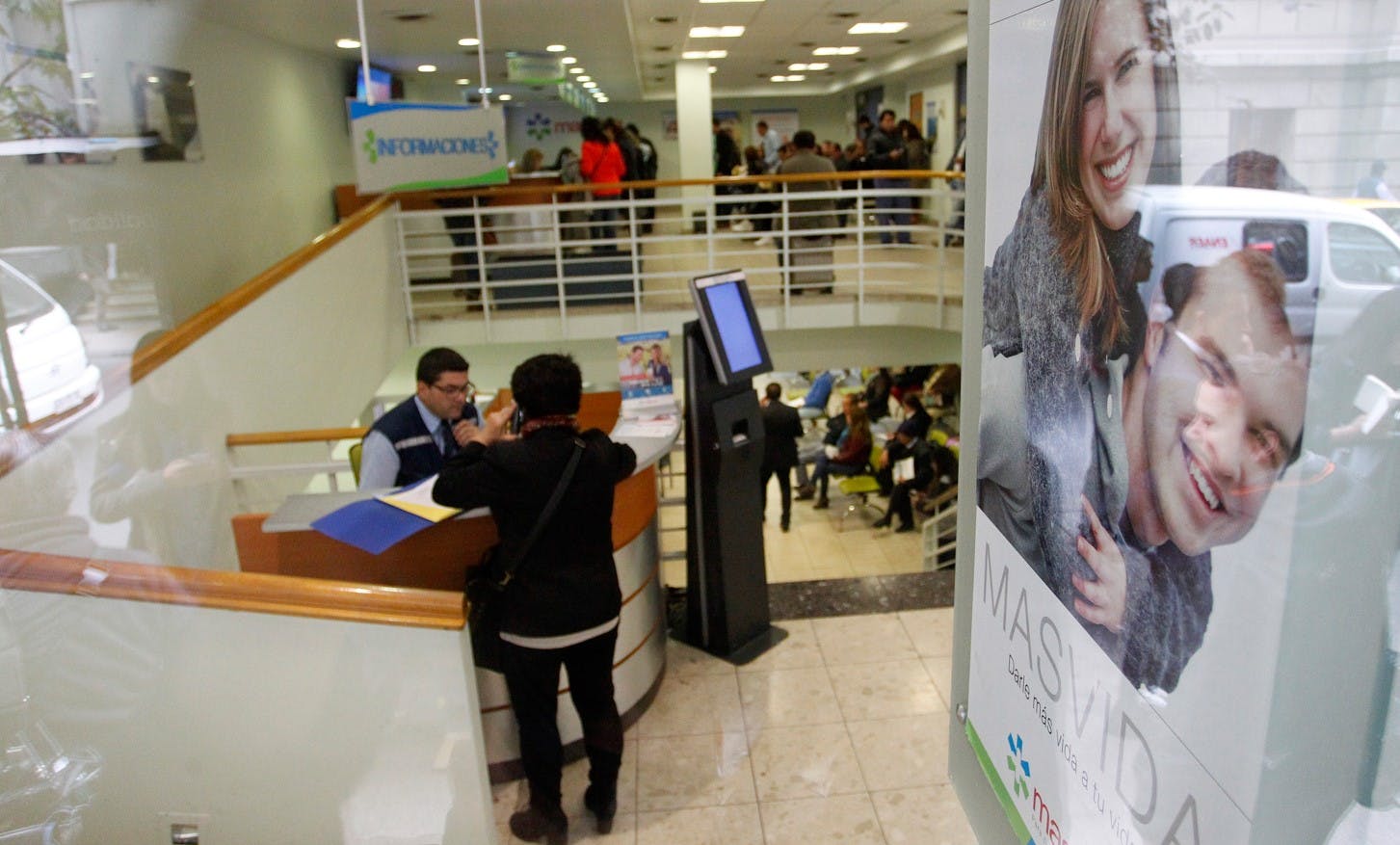 Académico por crisis de isapres: Evitar que se produzca un desequilibrio financiero tiene implicancias tremendamente importantes