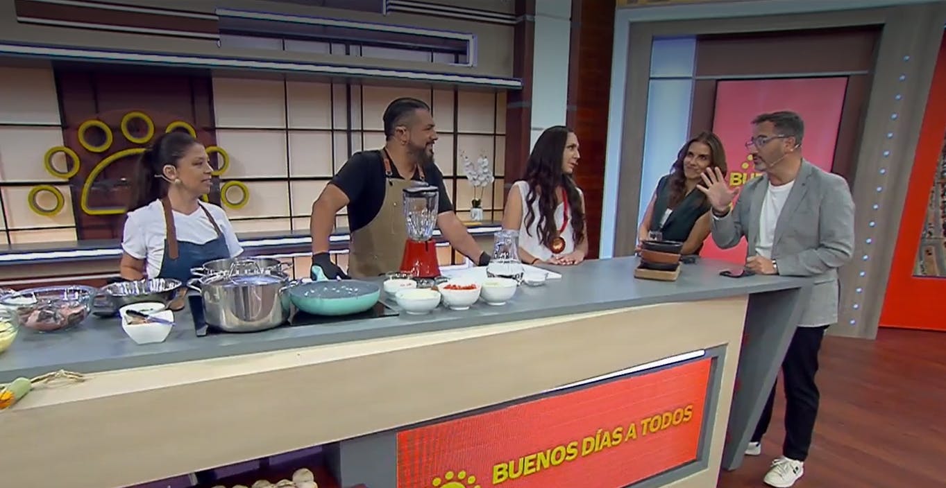 El doctor Pichangas nos enseña la verdadera receta del caldillo de congrio 