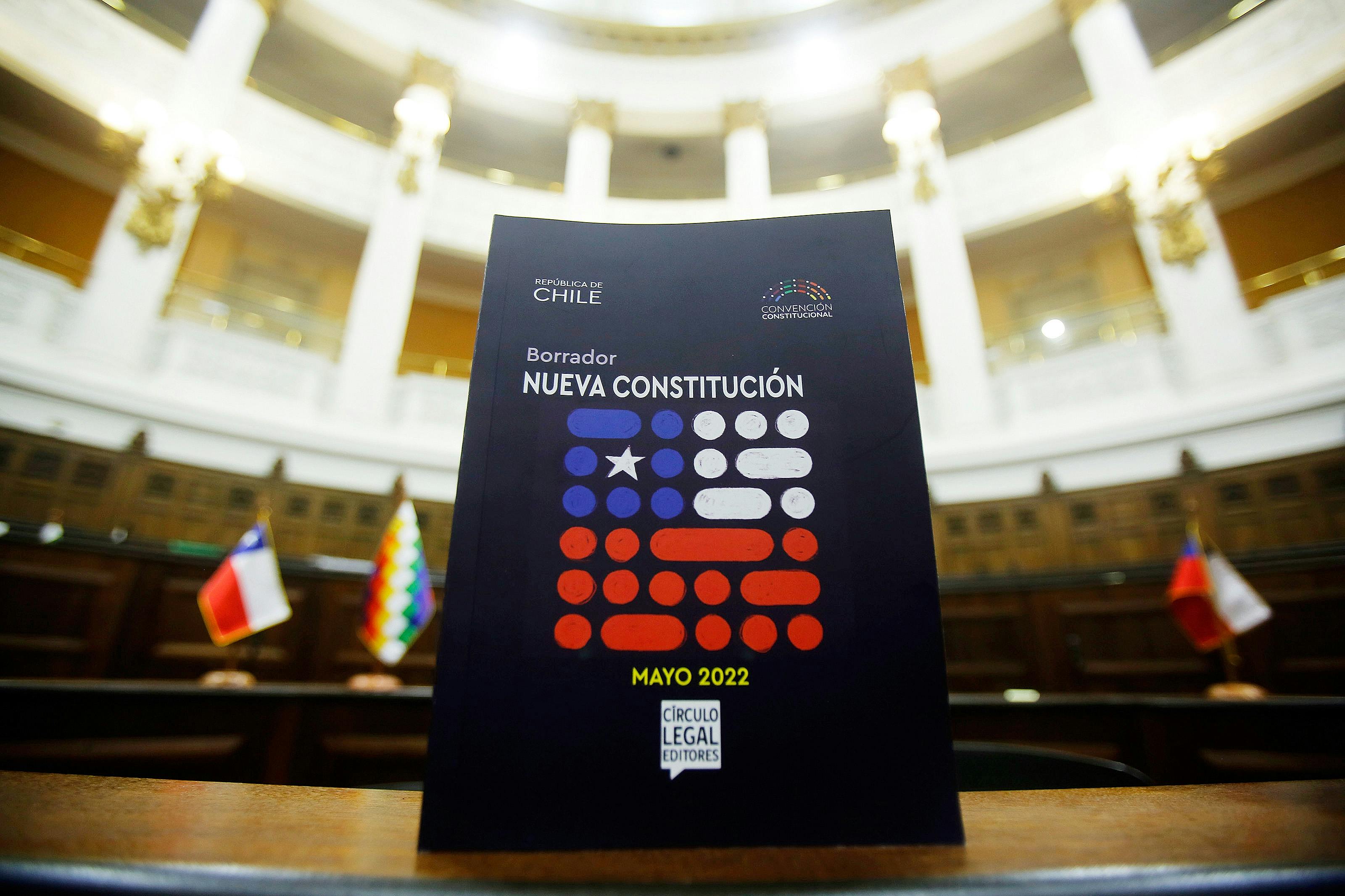 Académico por Convención: Uno de los errores fue que todas las expectativas del estallido se sembraron en un proceso constituyente