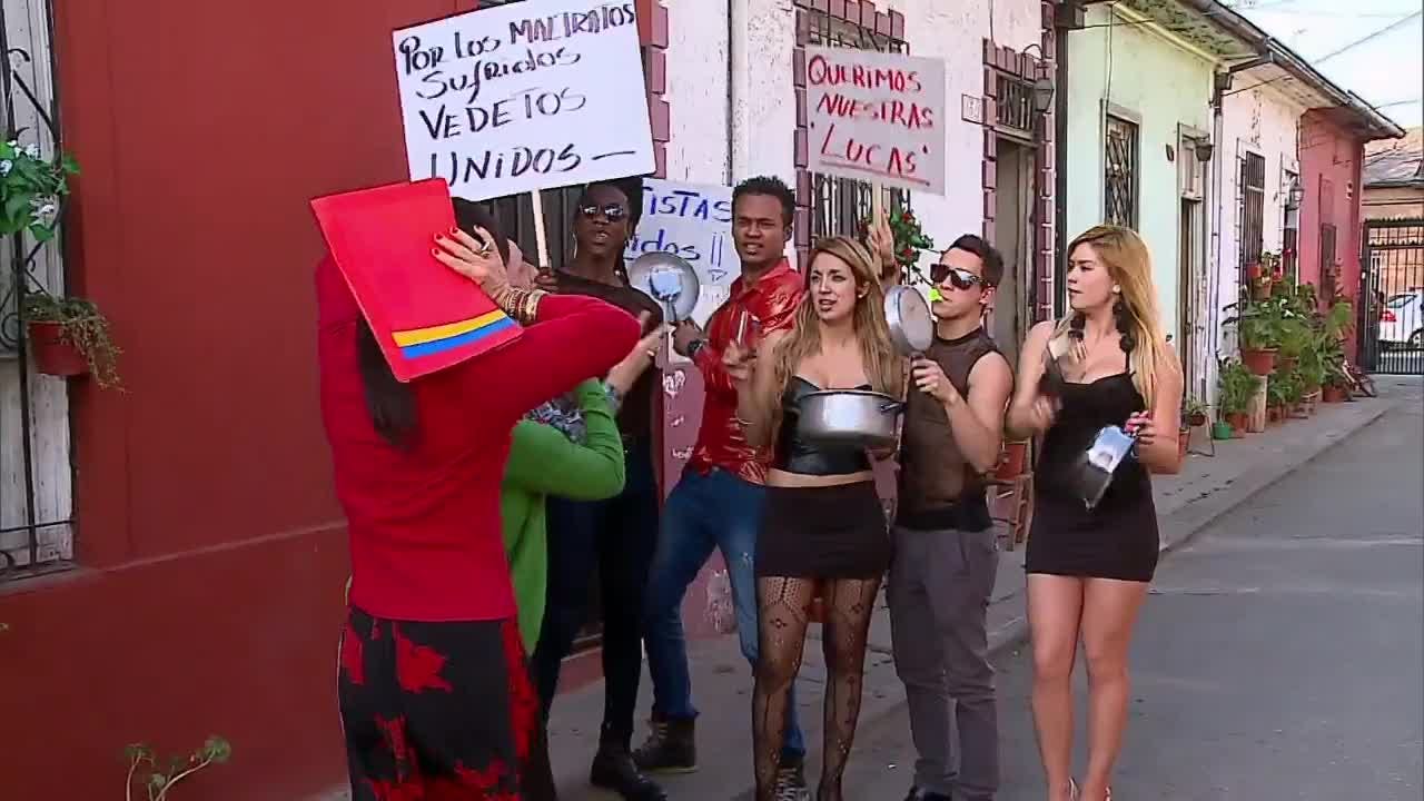 Vedettos unidos e indignados | Dama y obrero - T1E175