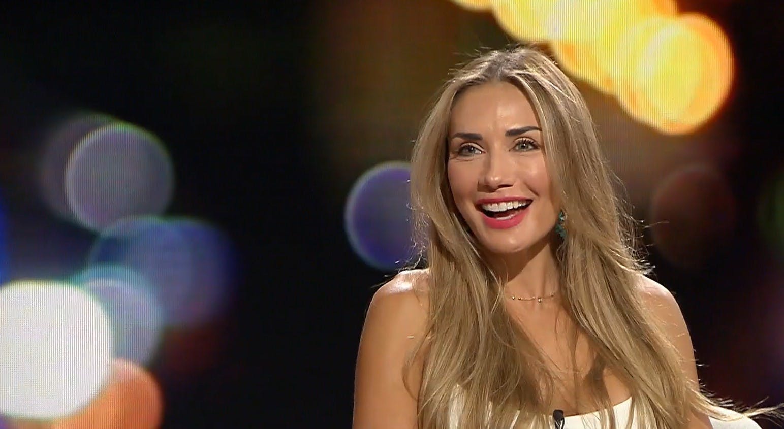 Carolina de Moras | Buenas Noches a Todos - T2E06