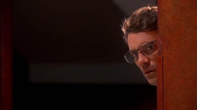 La dificil noche de Julián | El amor lo manejo yo - T1E33