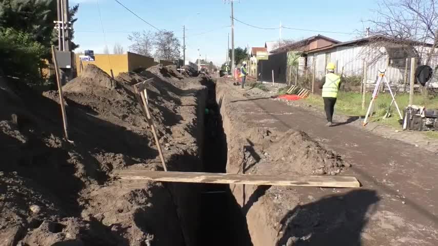 Después de 60 años pavimentan icónica calle de Quillón