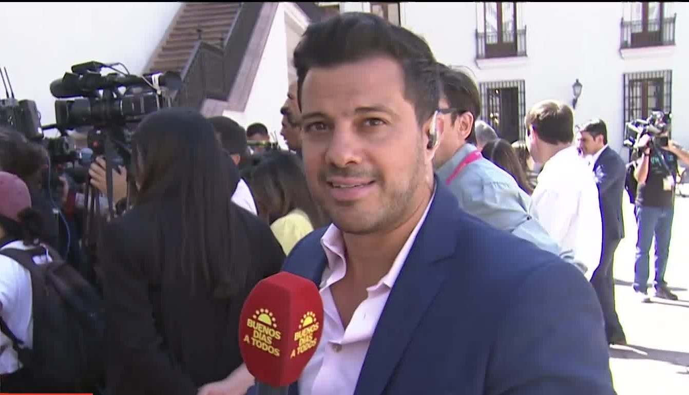 Simón se mantiene al tanto del cambio de gabinete 