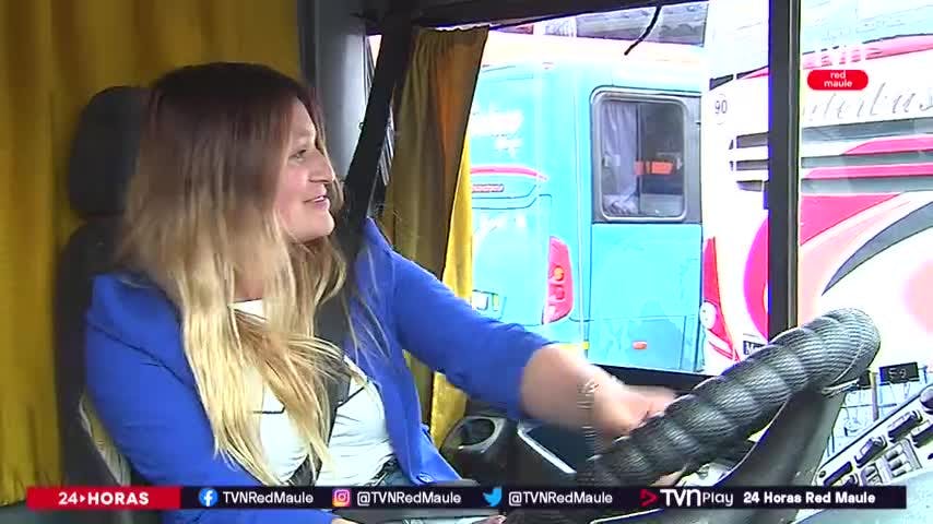 Conductoras enfrentan barreras para trabajar