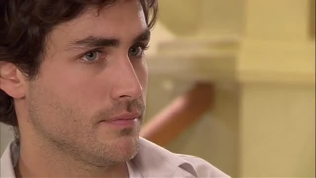 Claudio quiere averiguar si Alexis es su padre | Matriarcas - T1E20