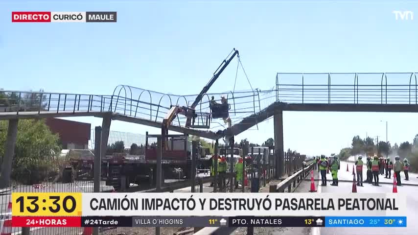 Camión impactó y destruyó pasarela peatonal en ruta 5 sur