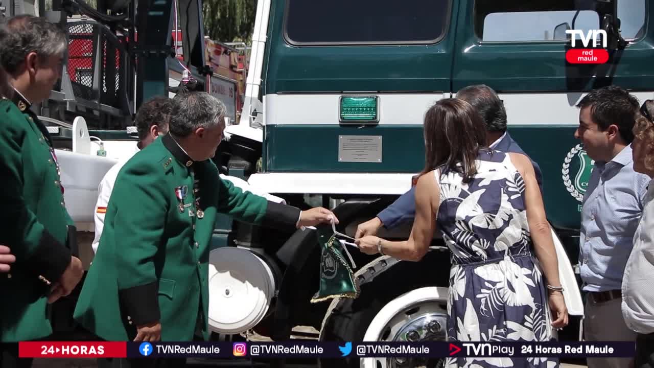 ¡Con brazo articulado! Bomberos de San Javier estrenan carro