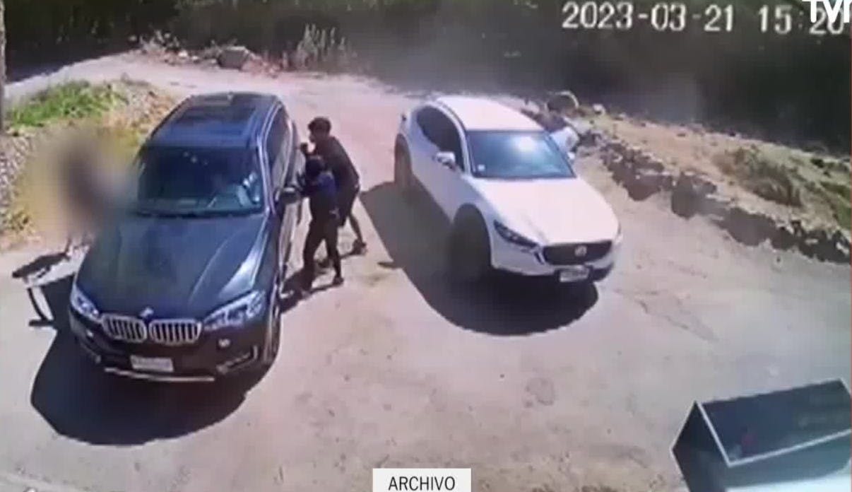 Madre e hija sufren encerrona en La Florida