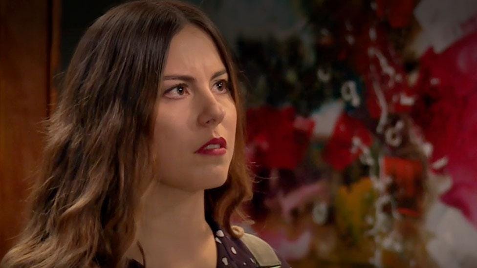 El dolor de Laura | Dime quién fue - T1E83