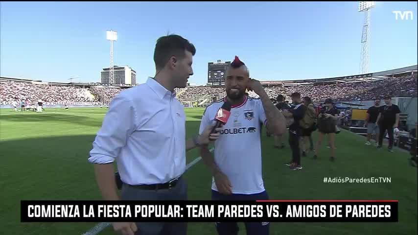 Arturo Vidal califica a Esteban Paredes como una leyenda para Colo Colo
