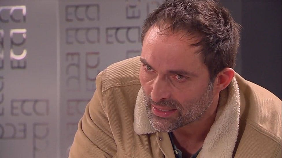 Antonio se la juega por su hija | El Camionero - T1E61