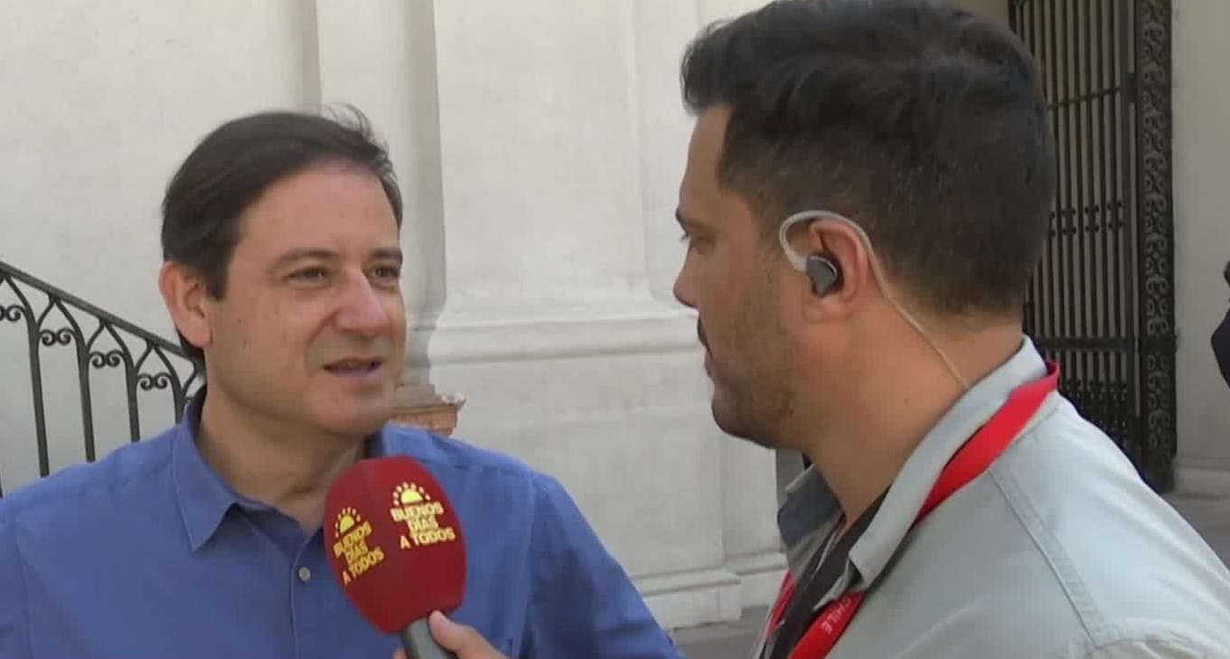 Primeras reacciones de comité político en La Moneda