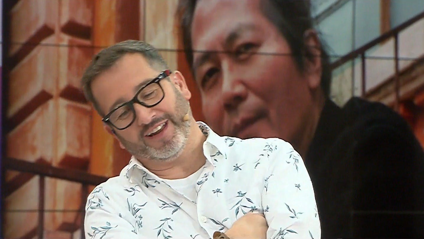 ¡Eduardo Fuentes se quedó dormido en el metro!