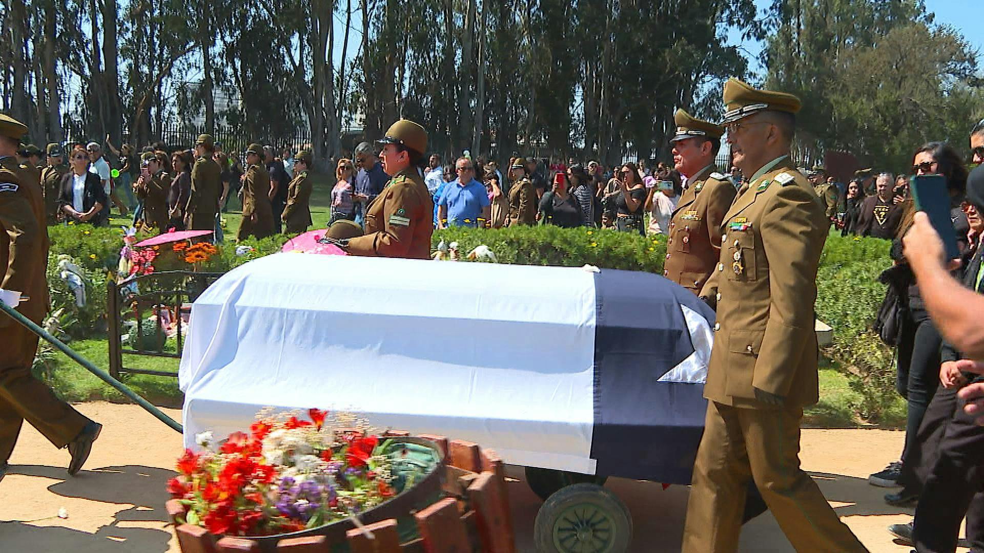 En Quilpué despiden restos la funcionaria de Carabineros Rita Olivares