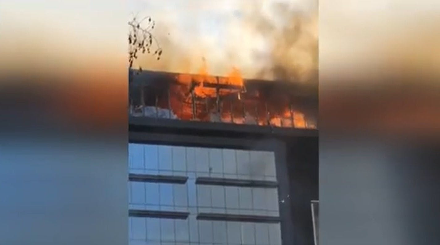 ¿Cómo reaccionar frente a un incendio en altura?