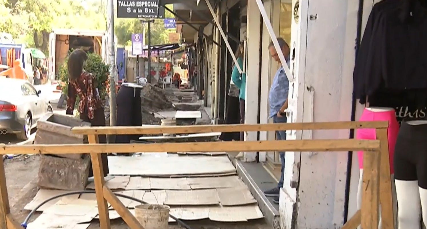 ¡No pueden trabajar! Quejas de locatarios por arreglos de la calle en Patronato