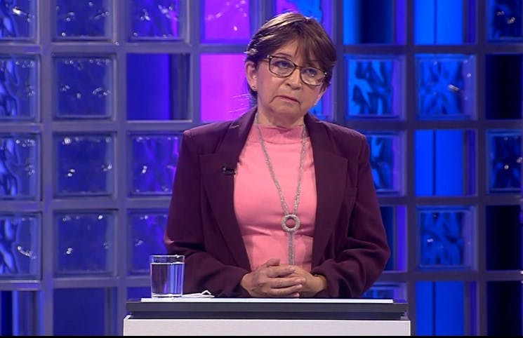Nadie vive gratis, ¿Cuándo piensas pagar? | Carmen Gloria a tu servicio