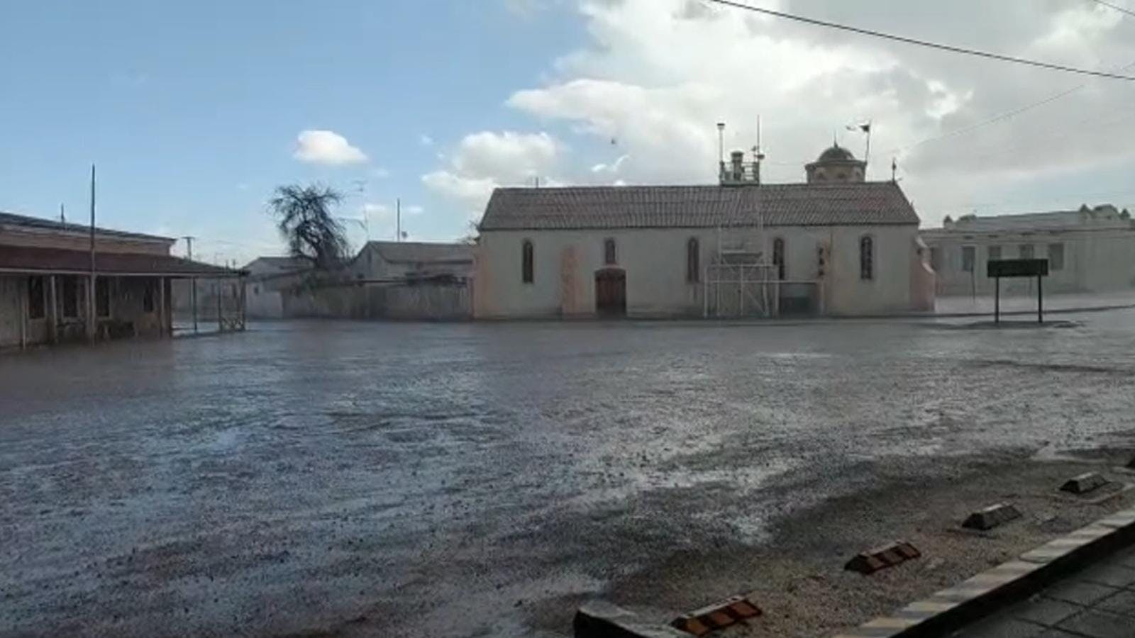 Intensas precipitaciones afectaron esta tarde a María Elena