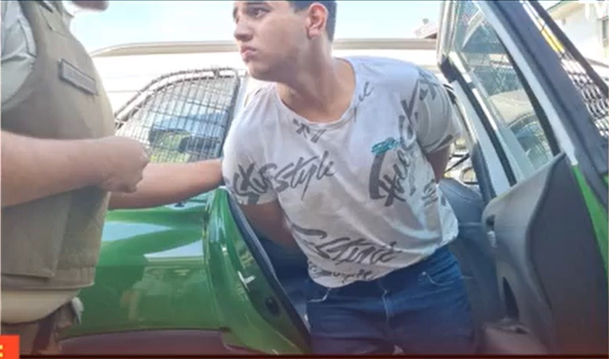 ¿Por qué no se expulsó al delincuente detenido por el crimen en contra de carabinero?