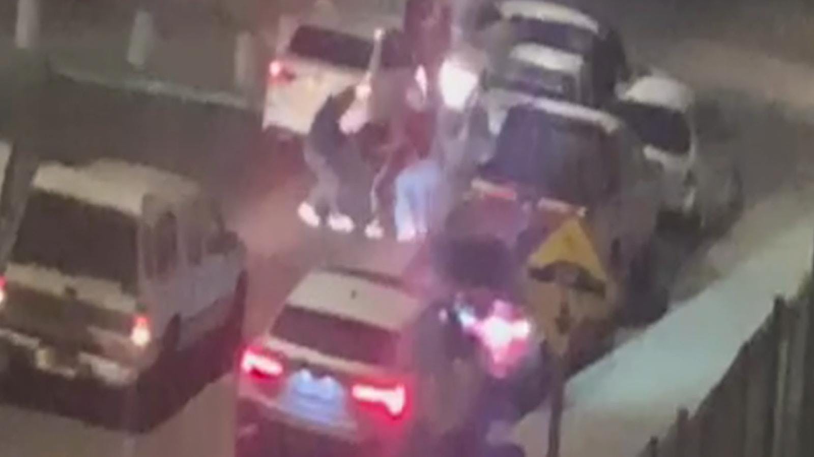 Viralizan detención de sujetos  imputados de robo frustrado a un vehículo en sector de gran vía 