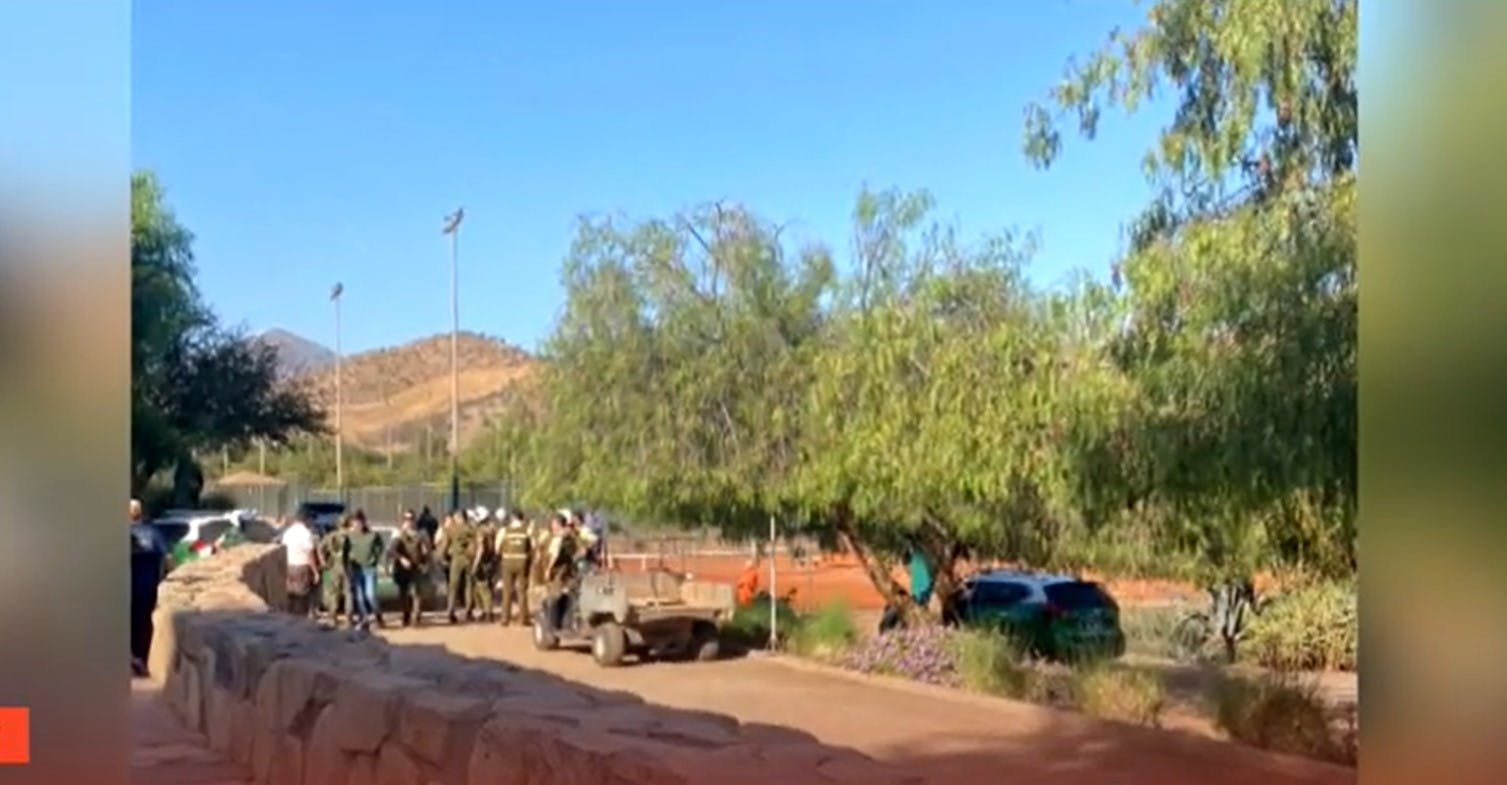 ¡Pasaron por canchas de golf y tenis! Cinco detenidos en persecución policial en Colina