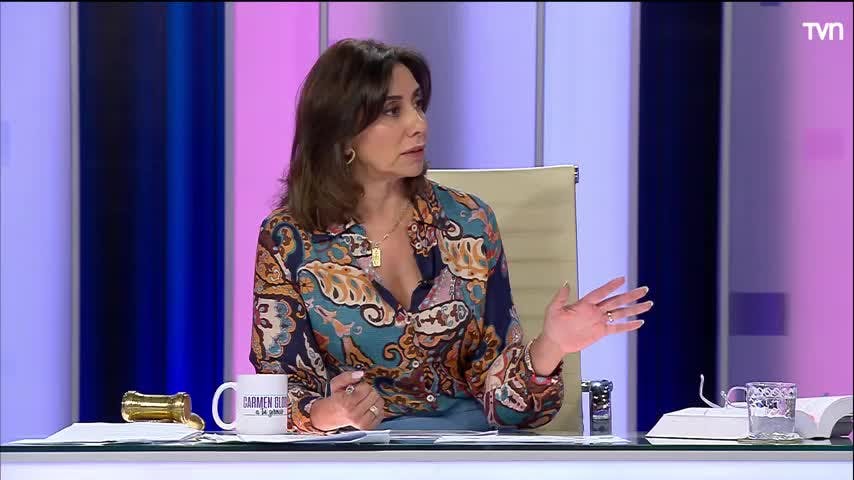 Dejaste a mi madre en la calle | Carmen Gloria a tu servicio 