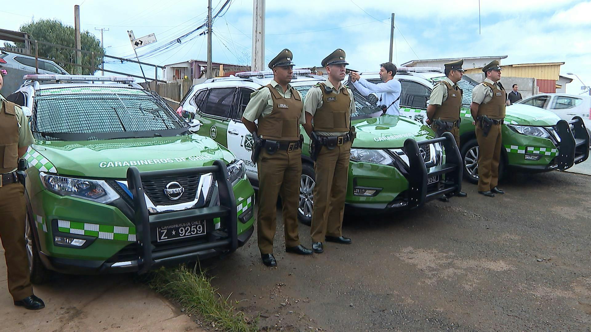 Gobierno entrega cuatro nuevos carros policiales para Valparaíso