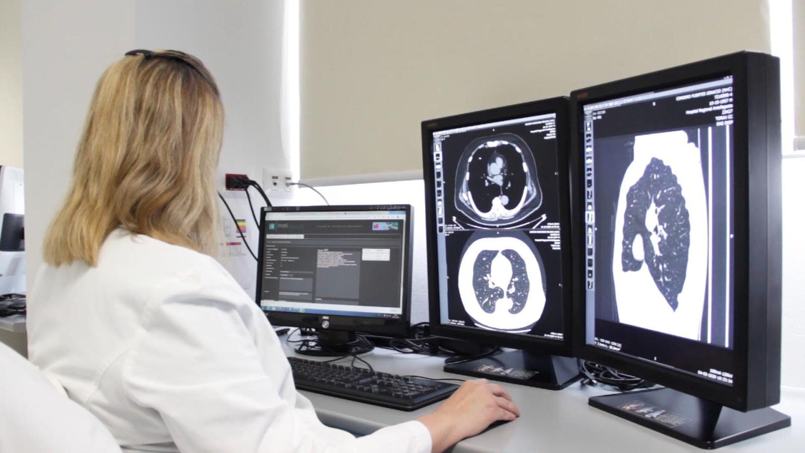 Presidente nacional del colegio médico vista la región