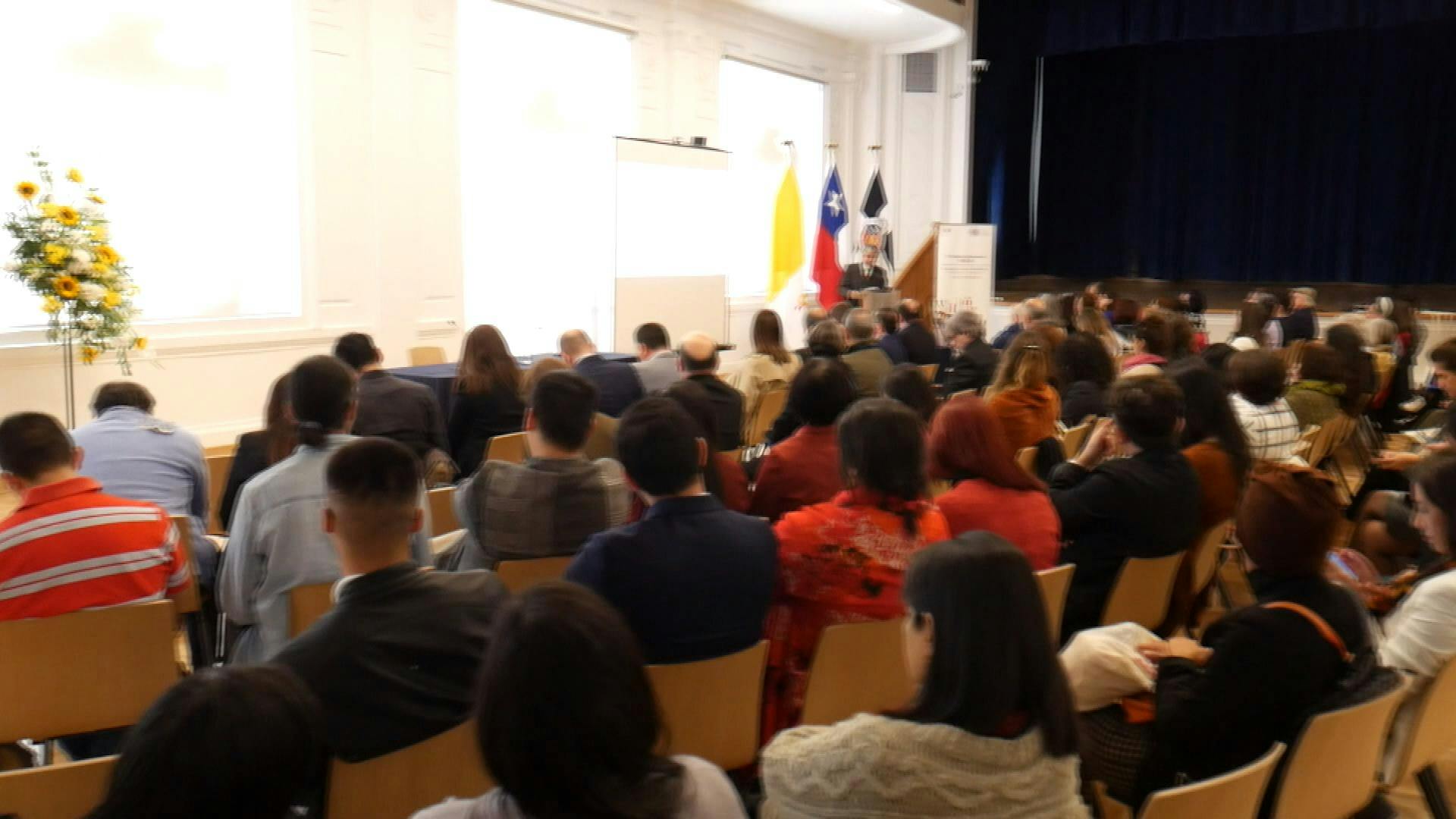 Congreso Internacional del Español se desarrolla en Valparaíso