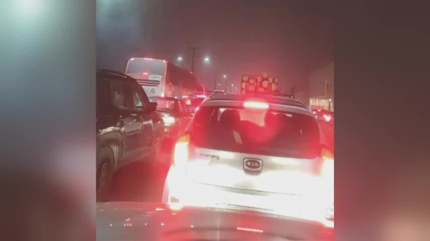 Camión abandonado generó caos en Av. Pedro Aguirre Cerda