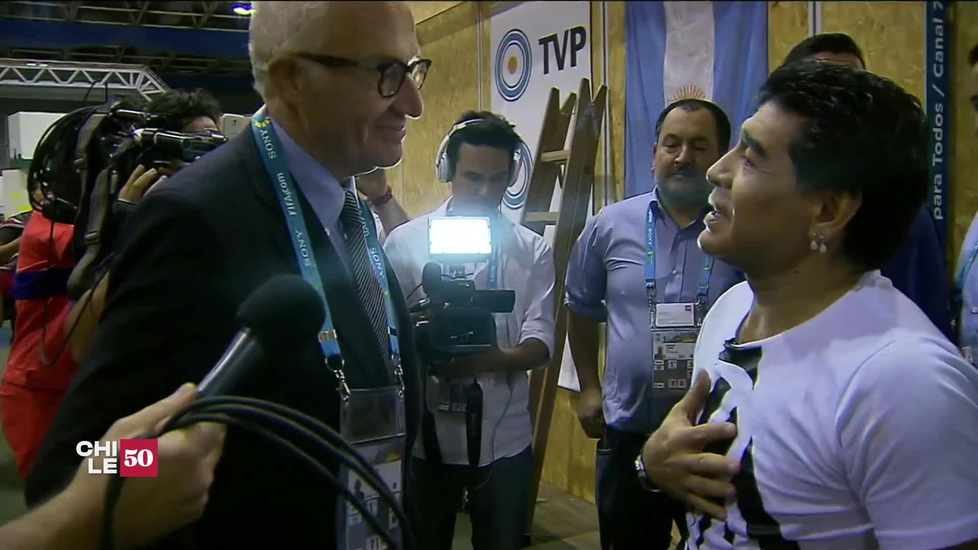 Diego Maradona se reencuentra con Pedro Carcuro en el mundial de Brasil