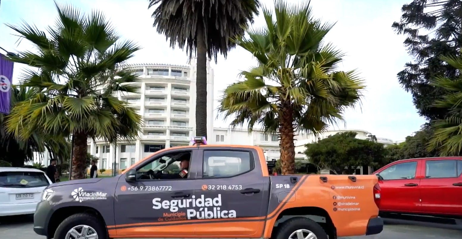 Alcaldesa Ripamonti anuncia la llegada de 24 camionetas de seguridad para Viña del Mar