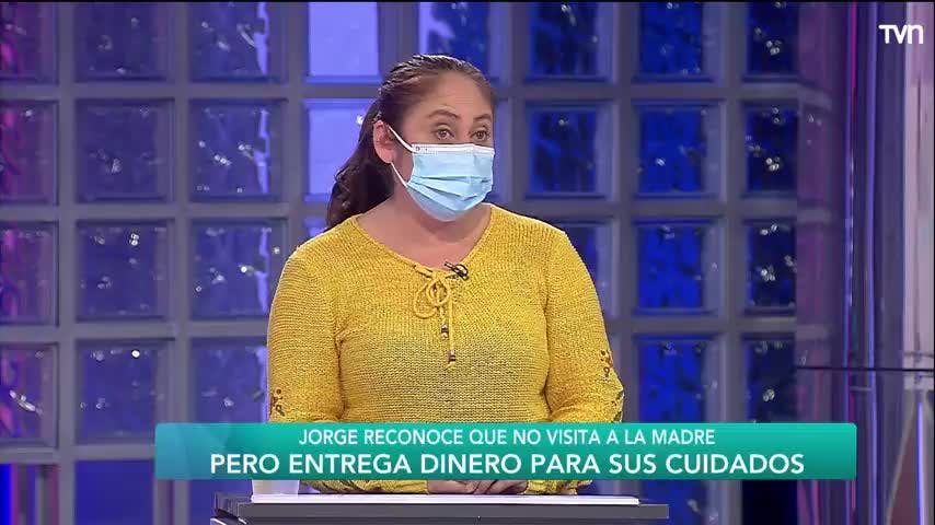Exige ayuda a sus hermanos para cuidar a su madre | Carmen Gloria a tu servicio