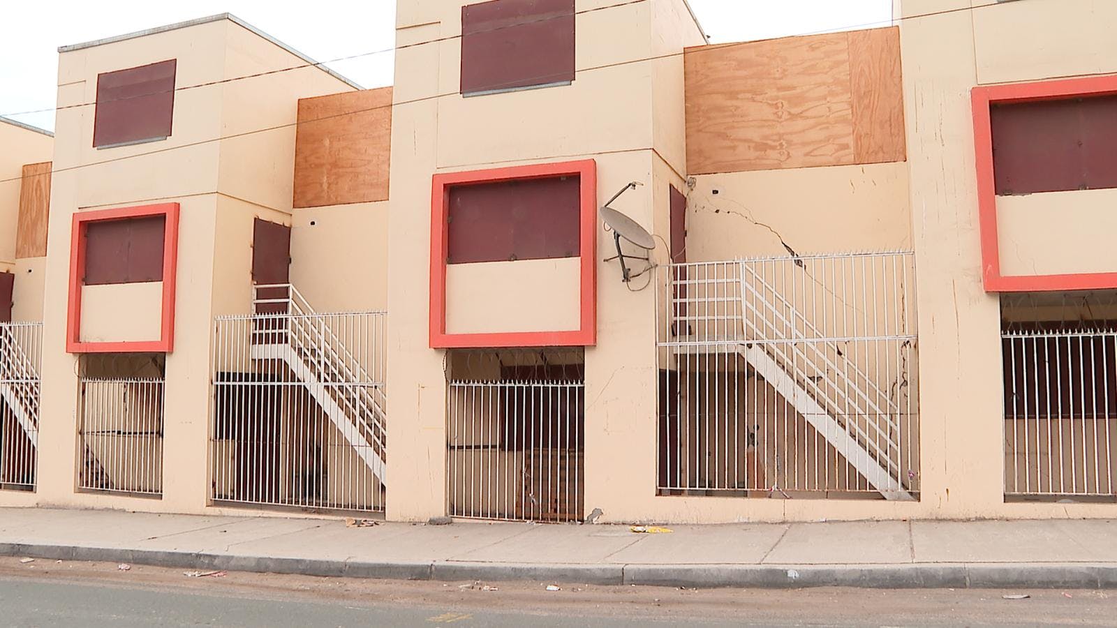 Tres años esperando una solución llevan vecinos de la villa el salar