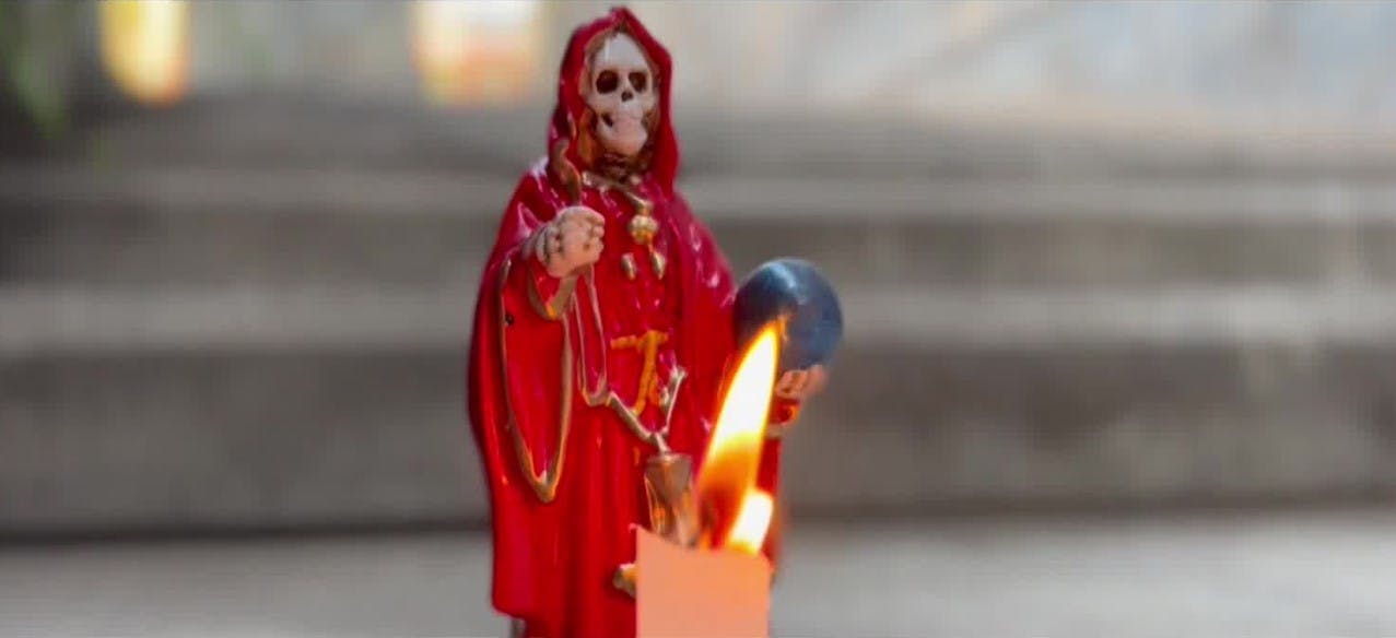 El culto a la Santa Muerte llegó a Chile