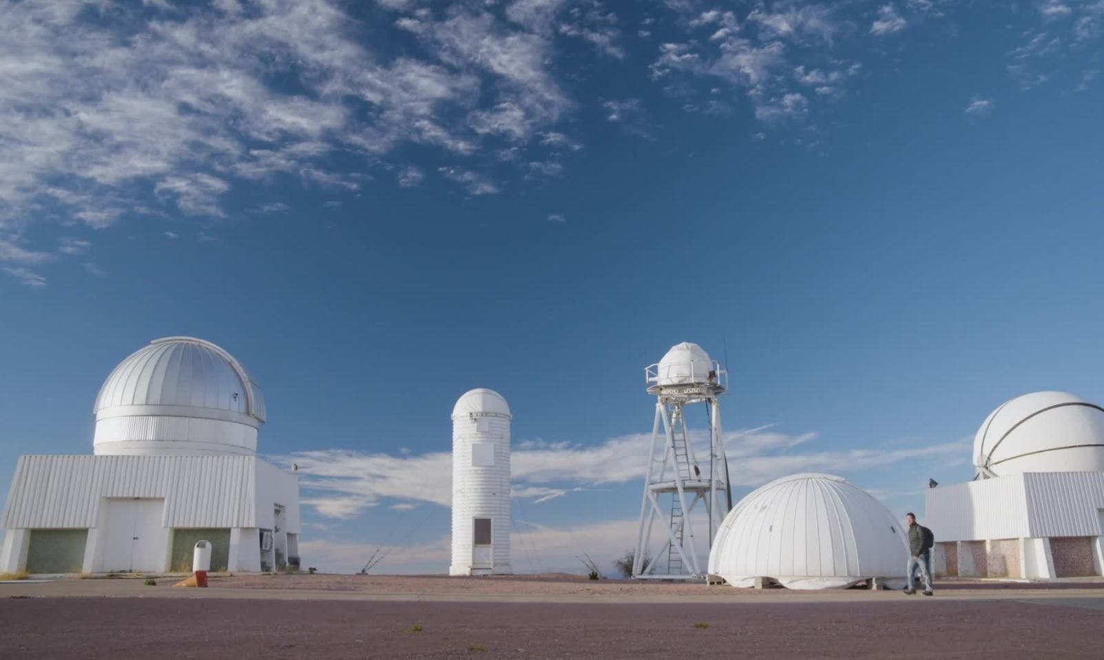 Hijos de las estrellas - T3E3 | Megaestructuras que apuntan al infinito
